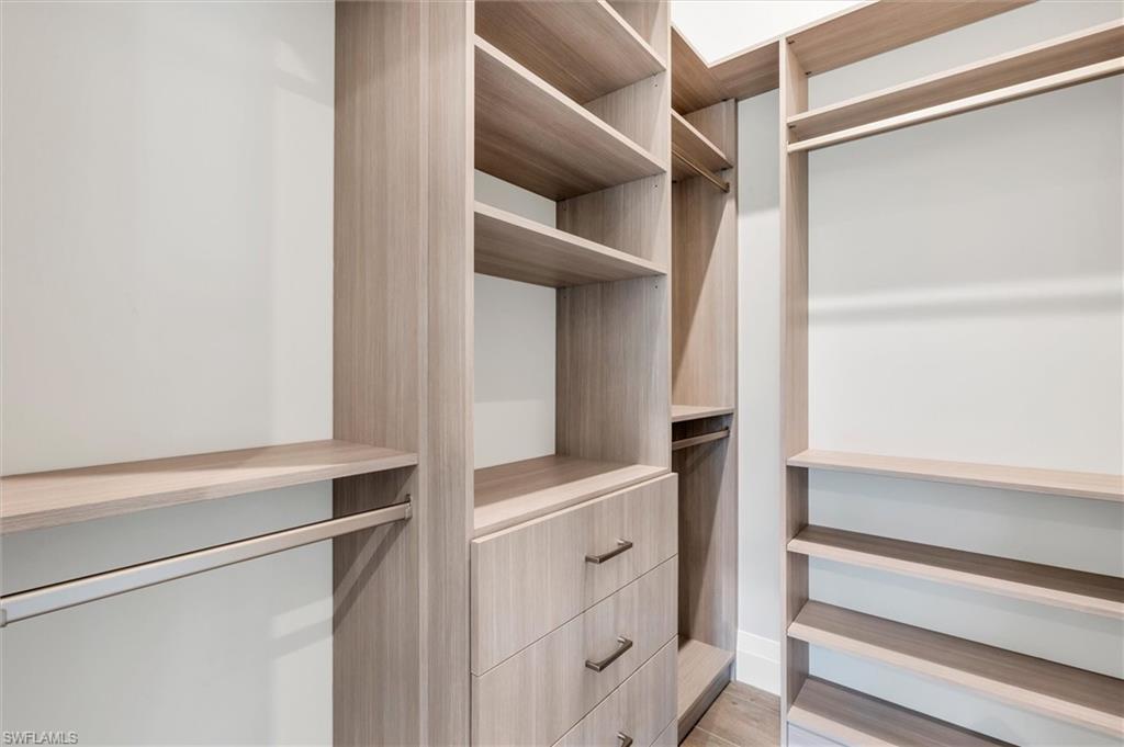 PINE RIDGE - Residential