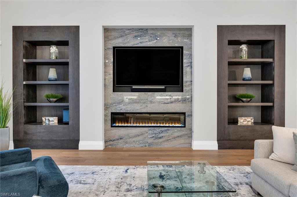 PINE RIDGE - Residential