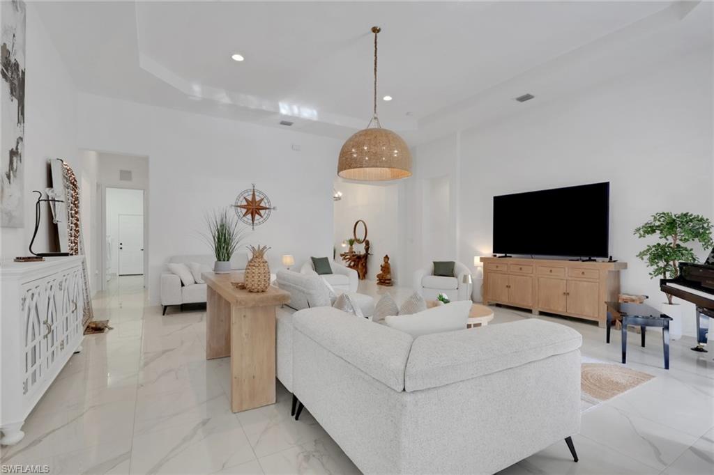 MAPLE RIDGE - Residential