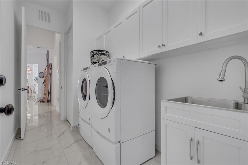 MAPLE RIDGE - Residential