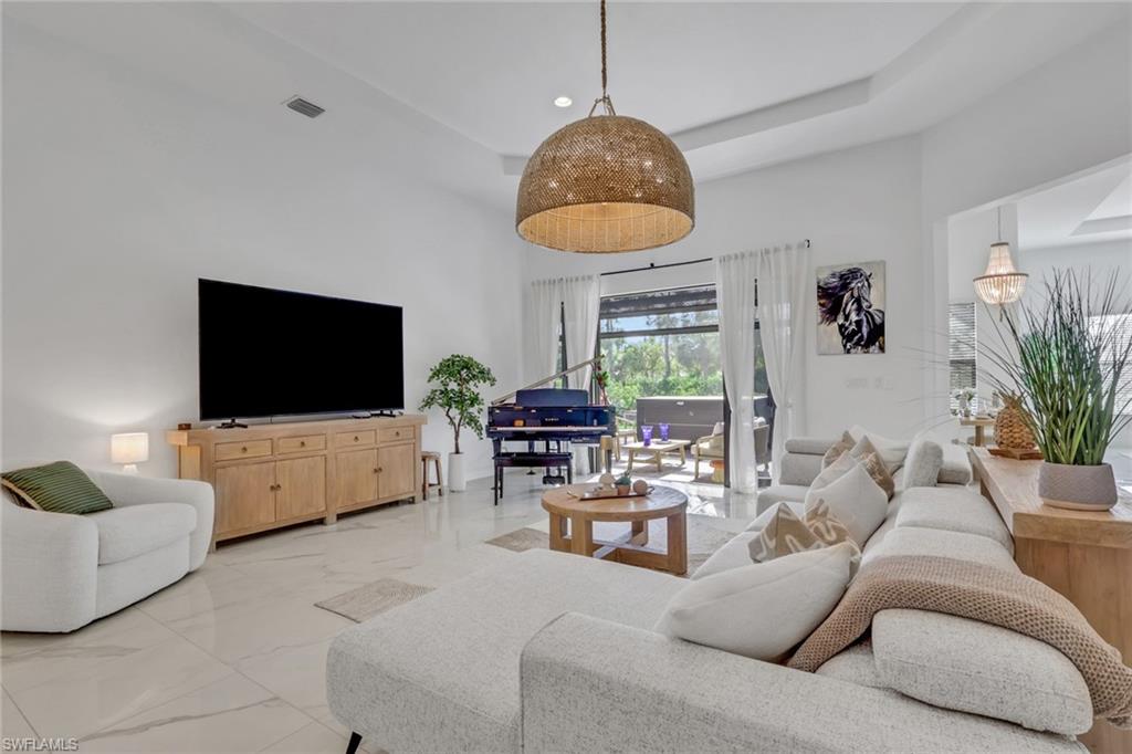 MAPLE RIDGE - Residential