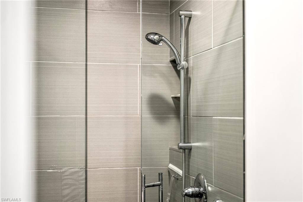 BOARDWALK CAPER - Residential