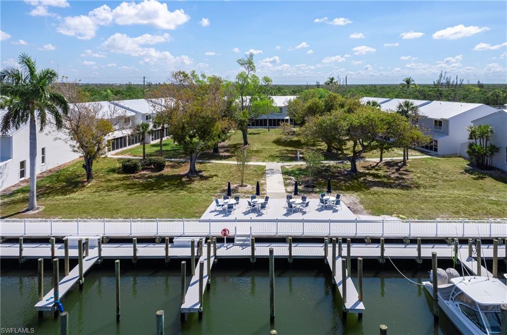 BOARDWALK CAPER - Residential