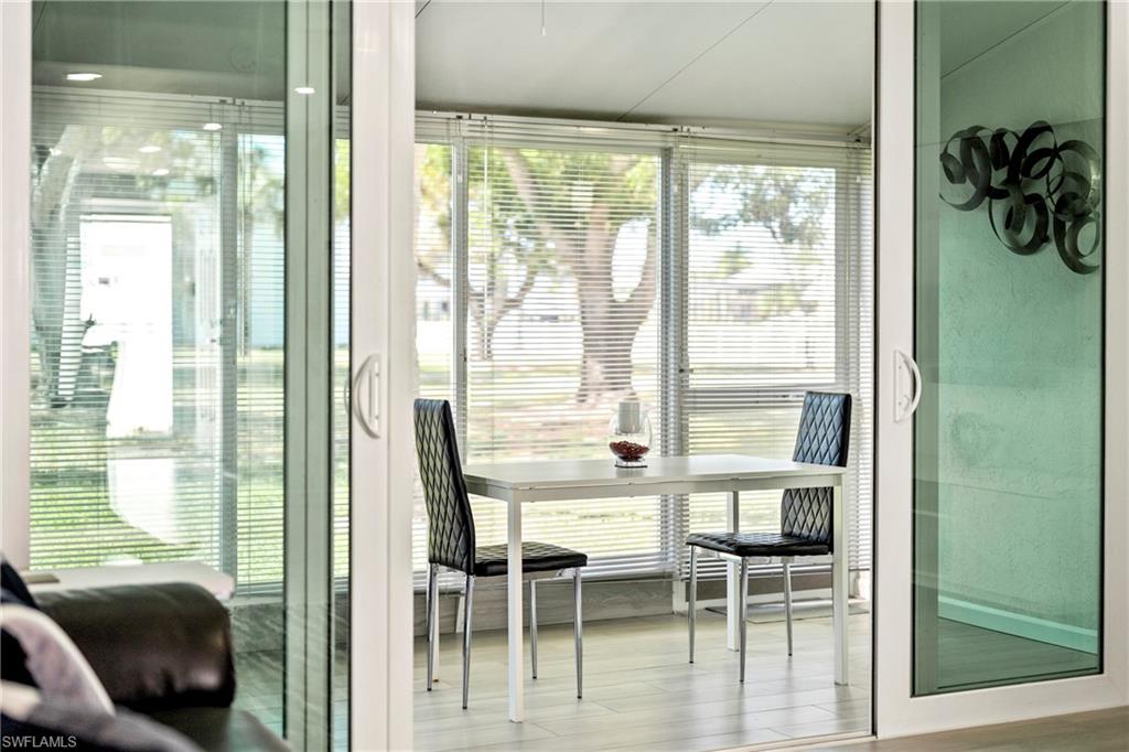 BOARDWALK CAPER - Residential