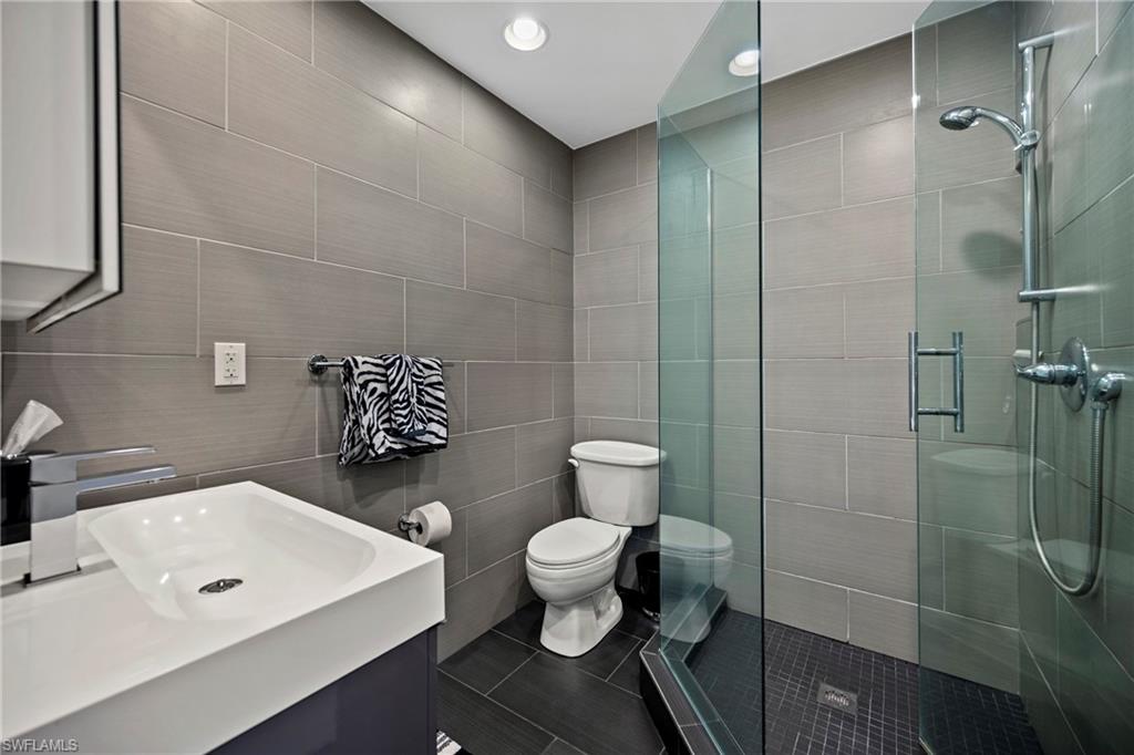 BOARDWALK CAPER - Residential