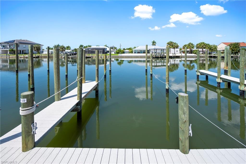 BOARDWALK CAPER - Residential