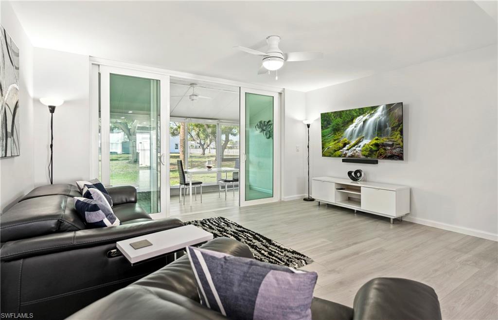 BOARDWALK CAPER - Residential