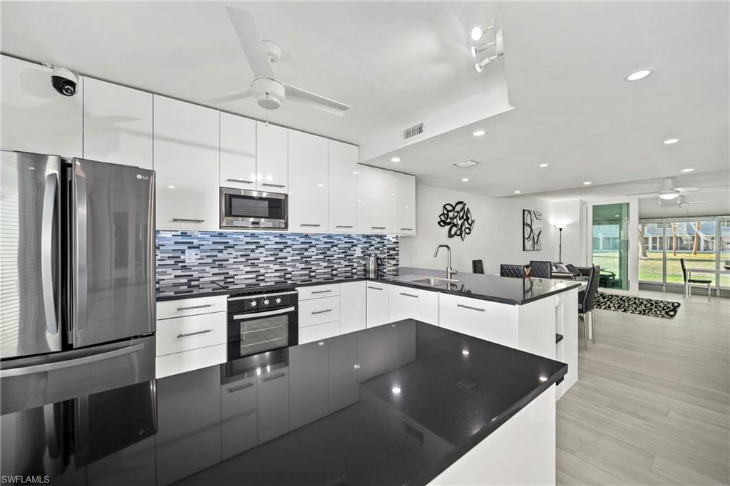 BOARDWALK CAPER - Residential