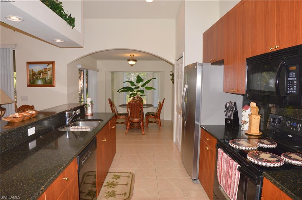 MEADOWBROOK ESTATE - Residential