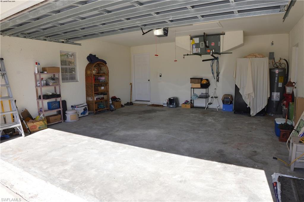 MEADOWBROOK ESTATE - Residential