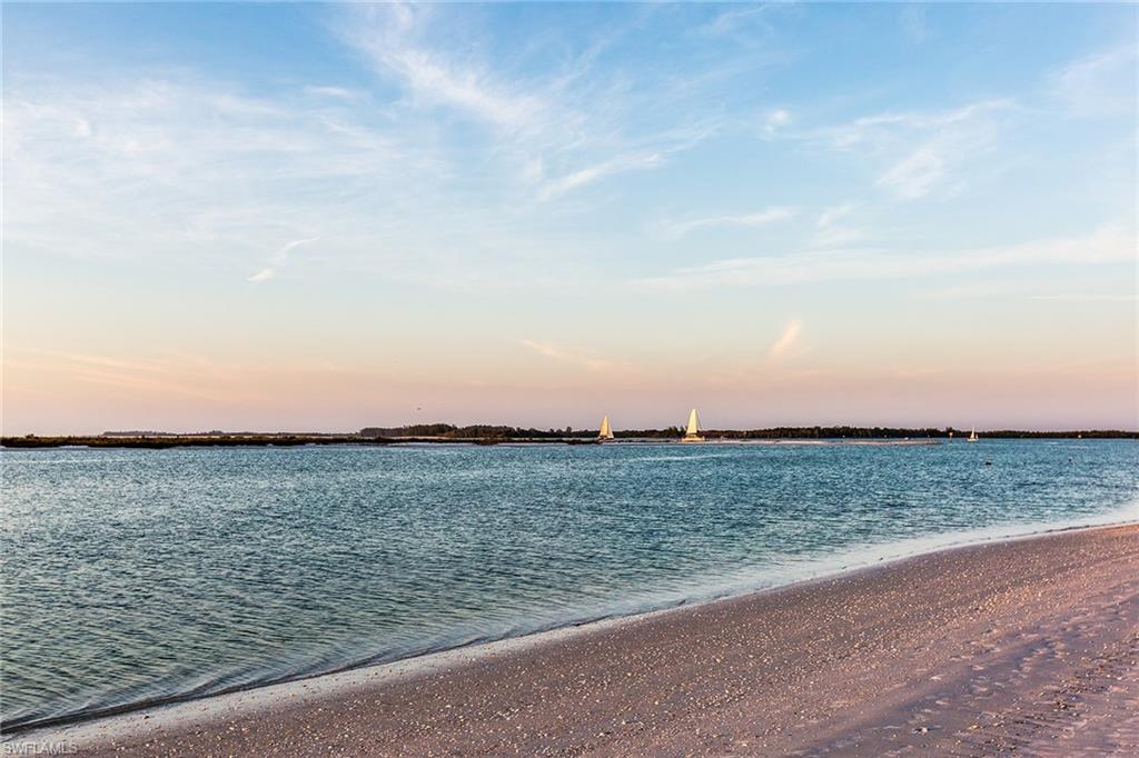 HIDEAWAY BEACH - Land