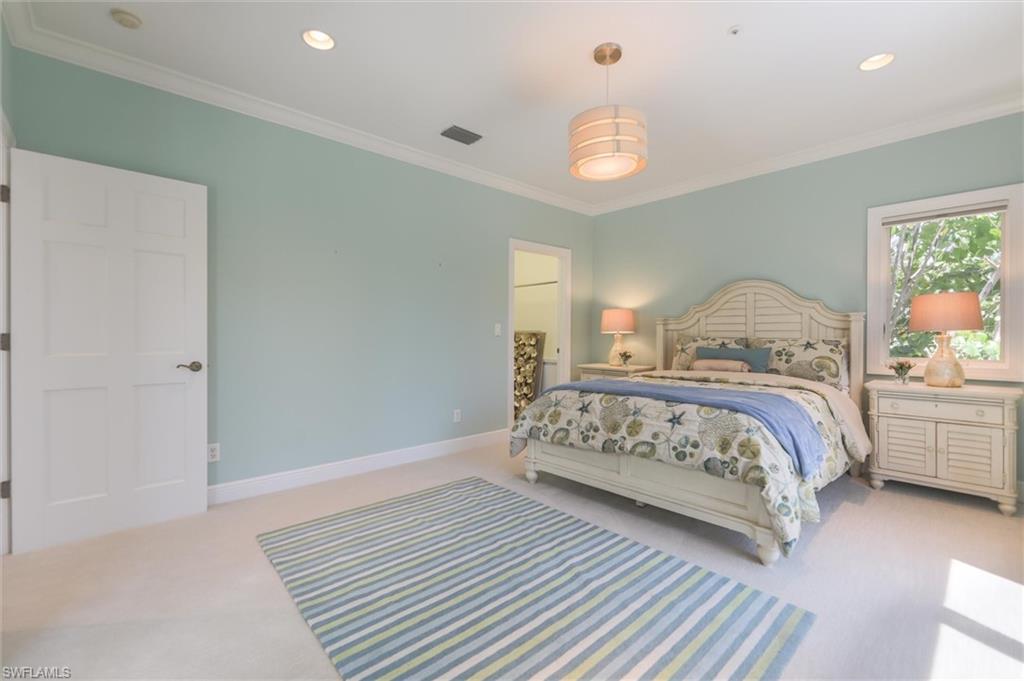 1127 Longifolia CT