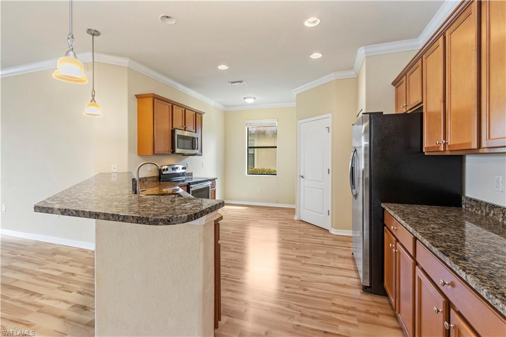 REFLECTION ISLES - Residential