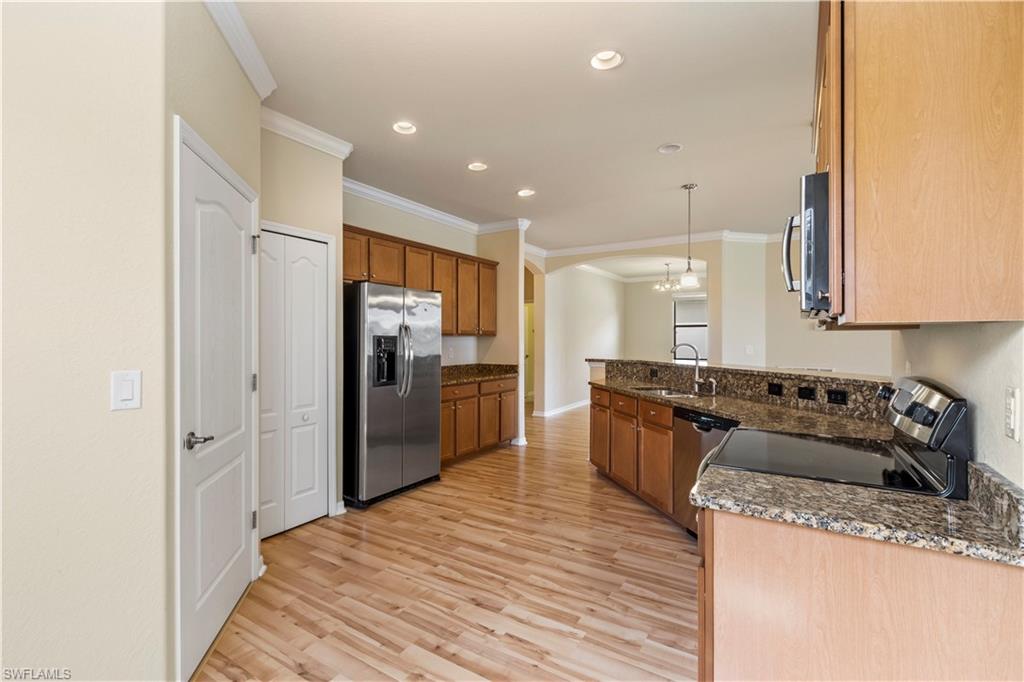 REFLECTION ISLES - Residential