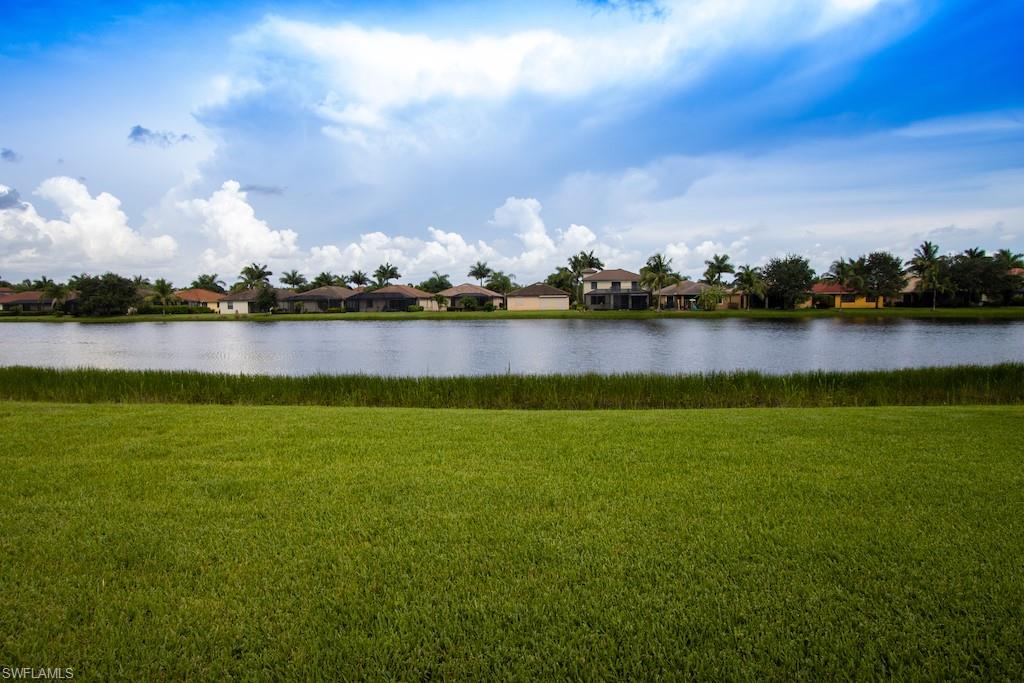 REFLECTION ISLES - Residential