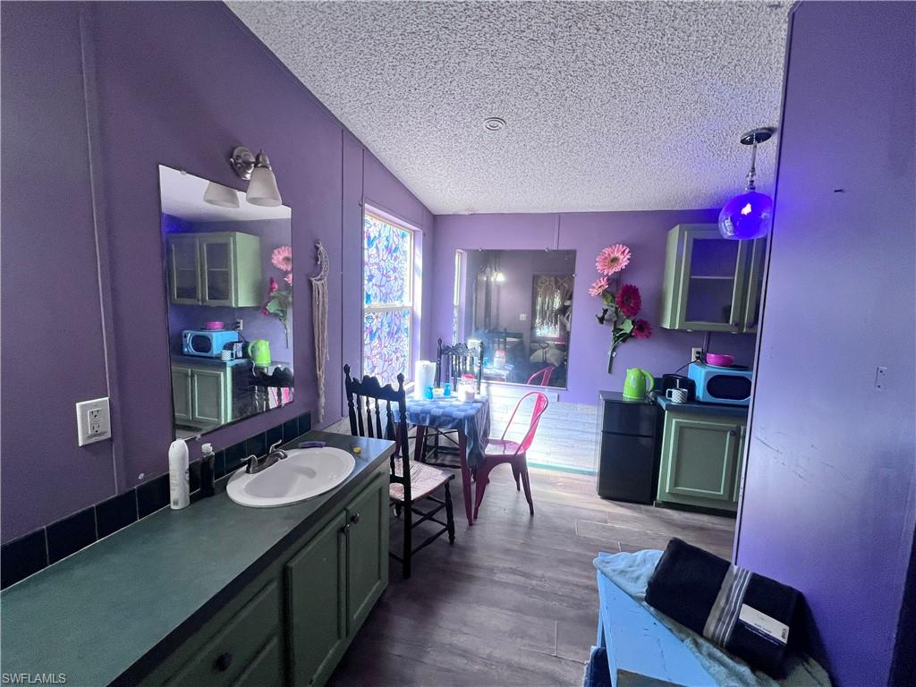 MONTURA - Residential