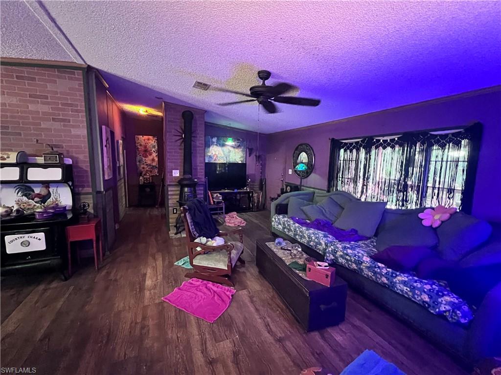 MONTURA - Residential