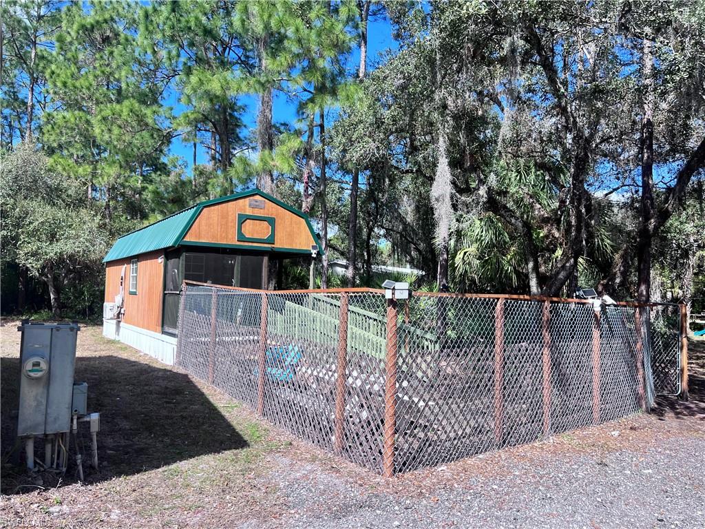 MONTURA - Residential