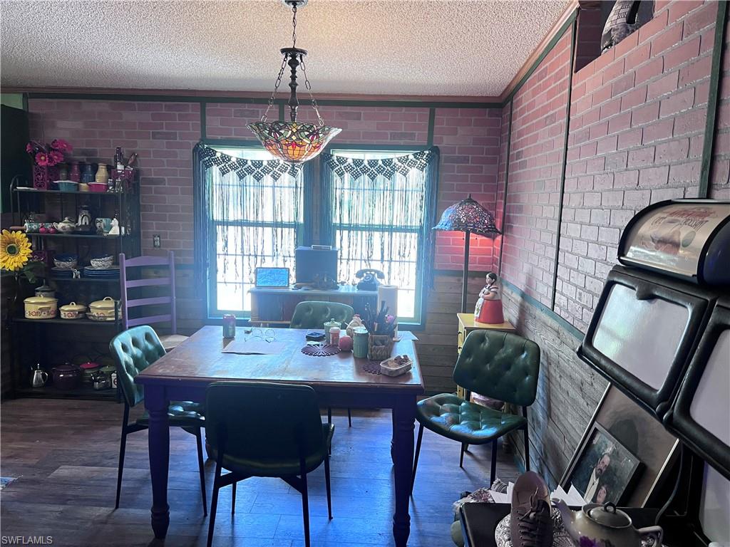 MONTURA - Residential