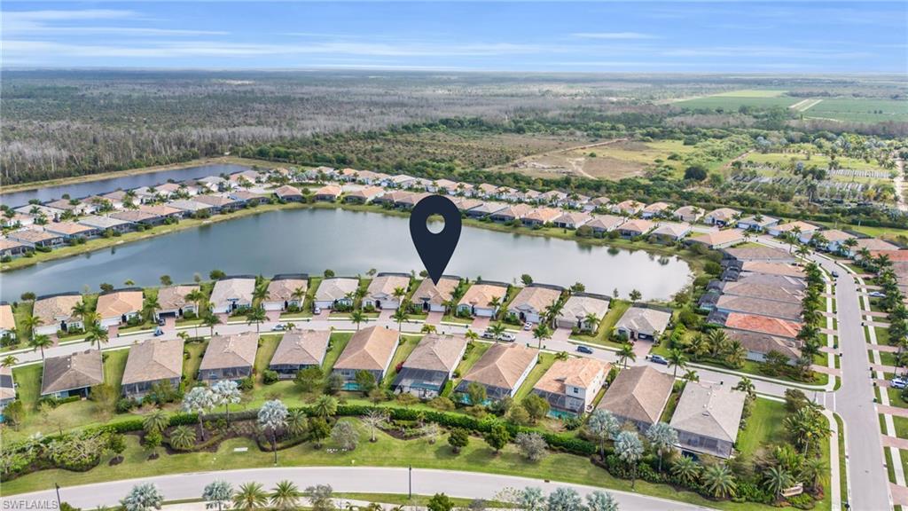 HALFMOON POINT - Residential