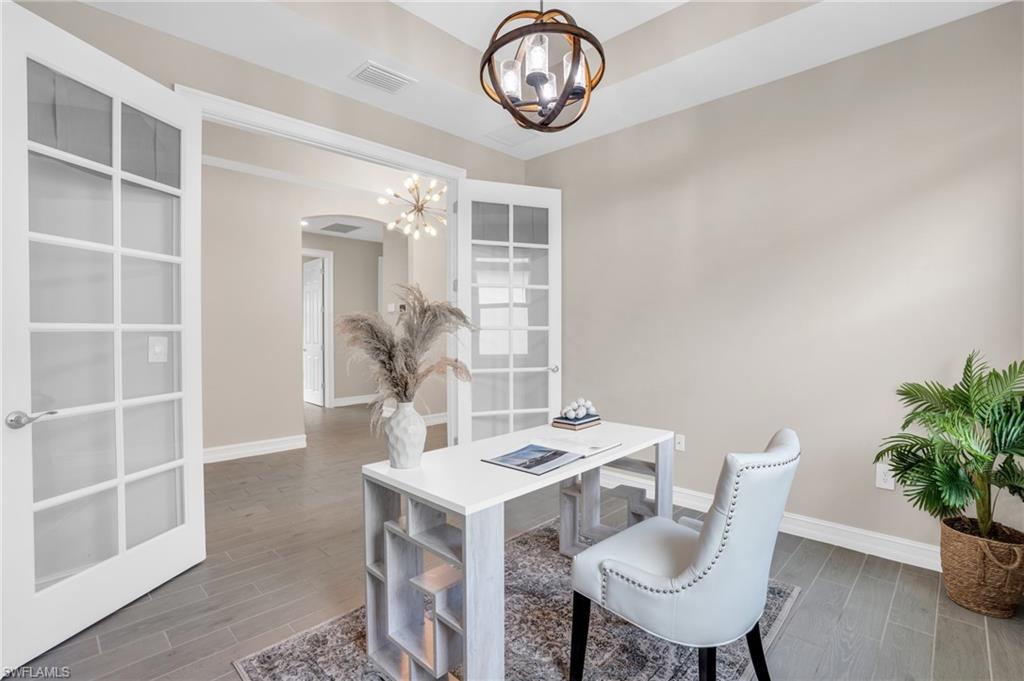 HALFMOON POINT - Residential