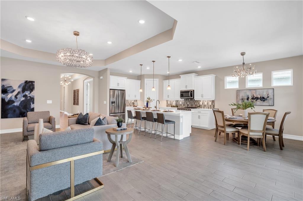 HALFMOON POINT - Residential