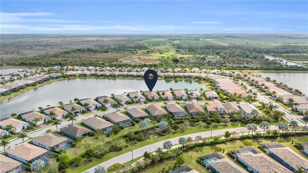 HALFMOON POINT - Residential