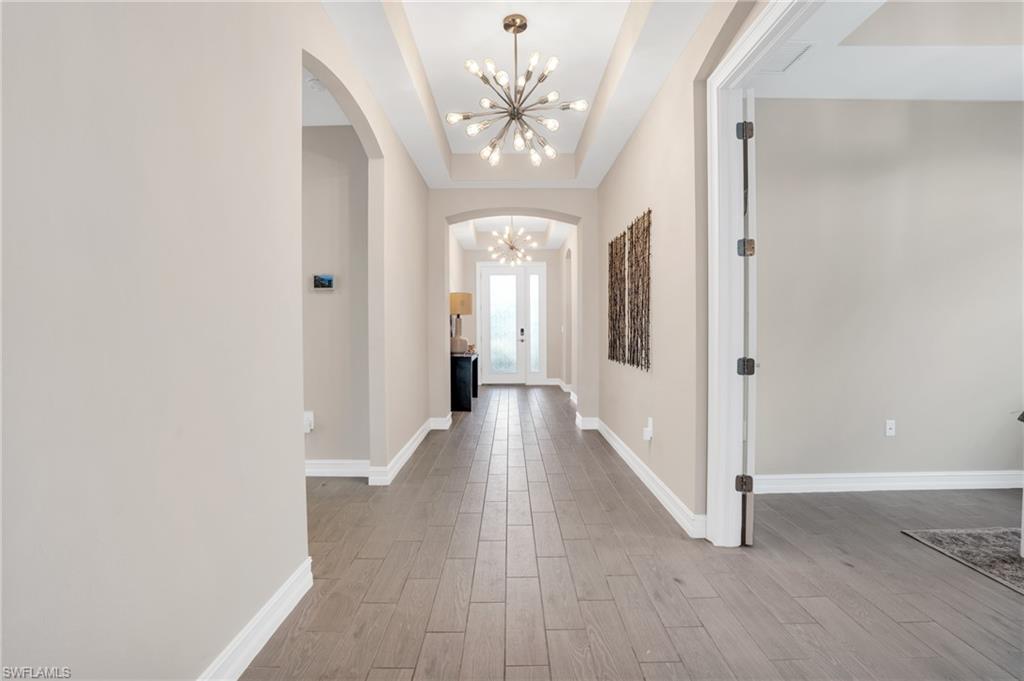 HALFMOON POINT - Residential