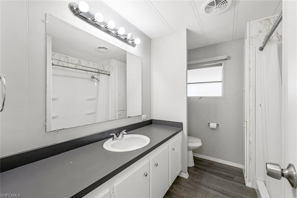 IMPERIAL HARBOR - Residential