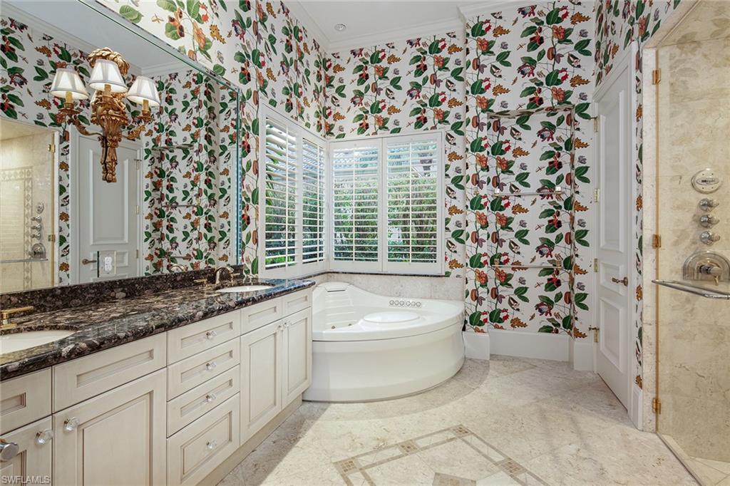 ESTATES AT BAY COLONY GOLF CLUB - Residential