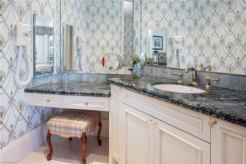 ESTATES AT BAY COLONY GOLF CLUB - Residential