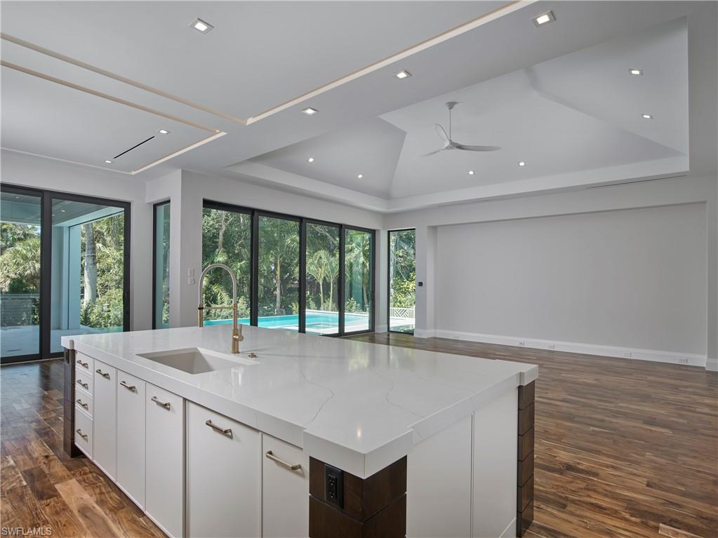 GORDON DRIVE ESTATES - Residential