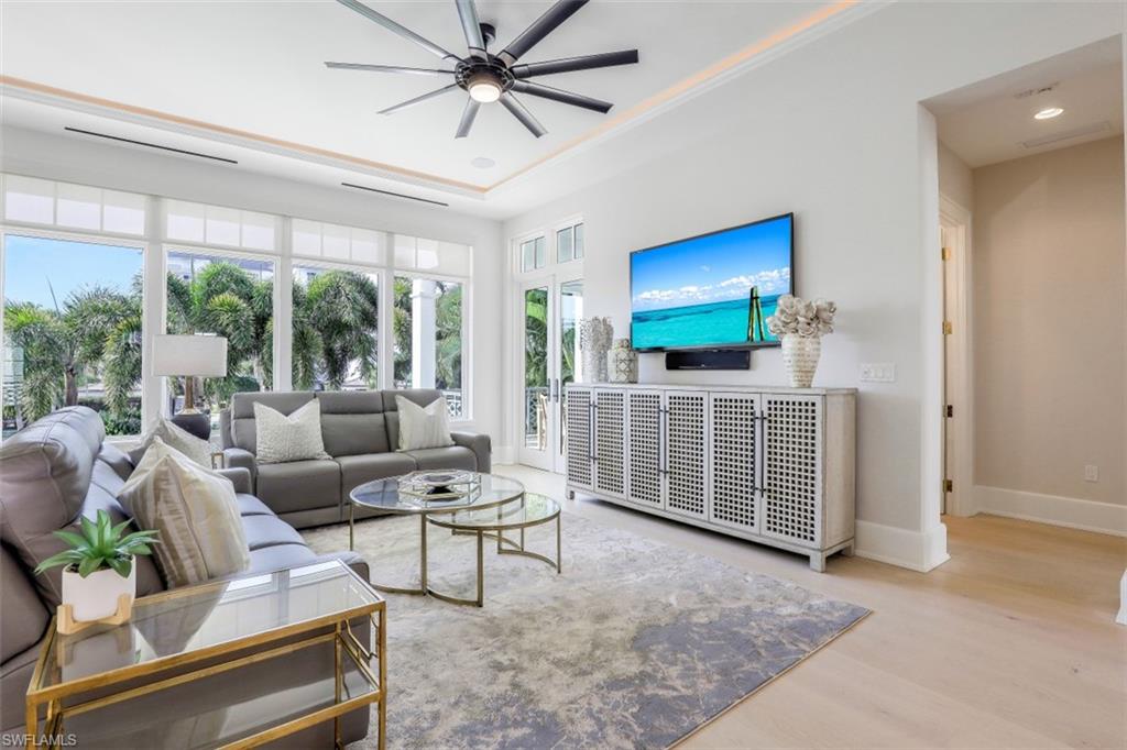 NAPLES CASAMORE - Residential