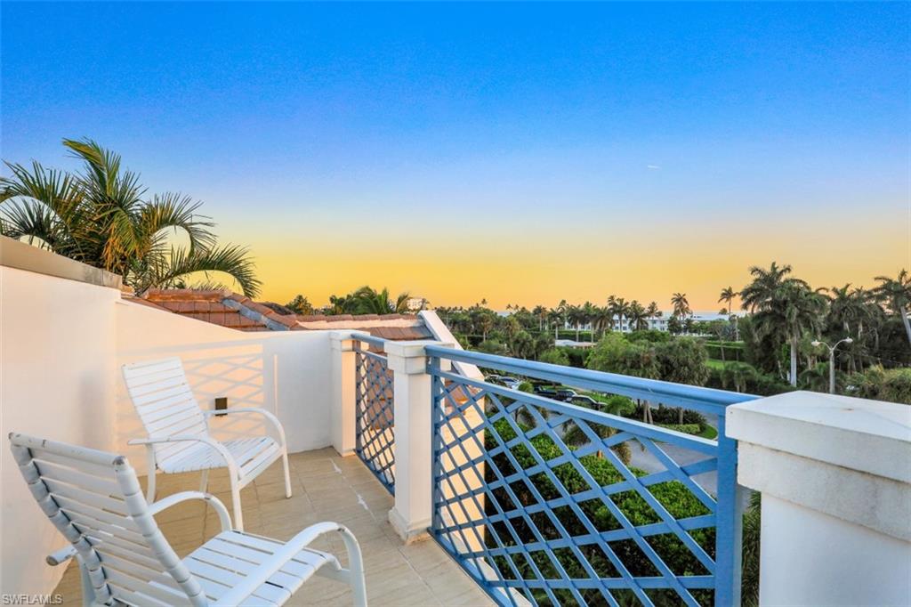 NAPLES CASAMORE - Residential