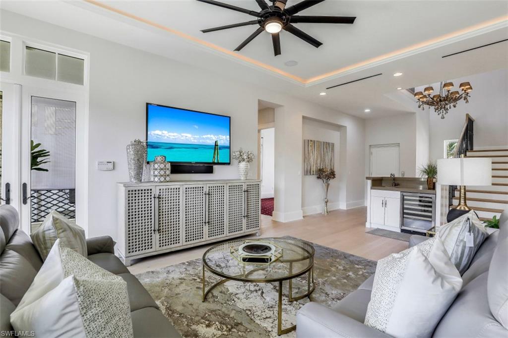 NAPLES CASAMORE - Residential