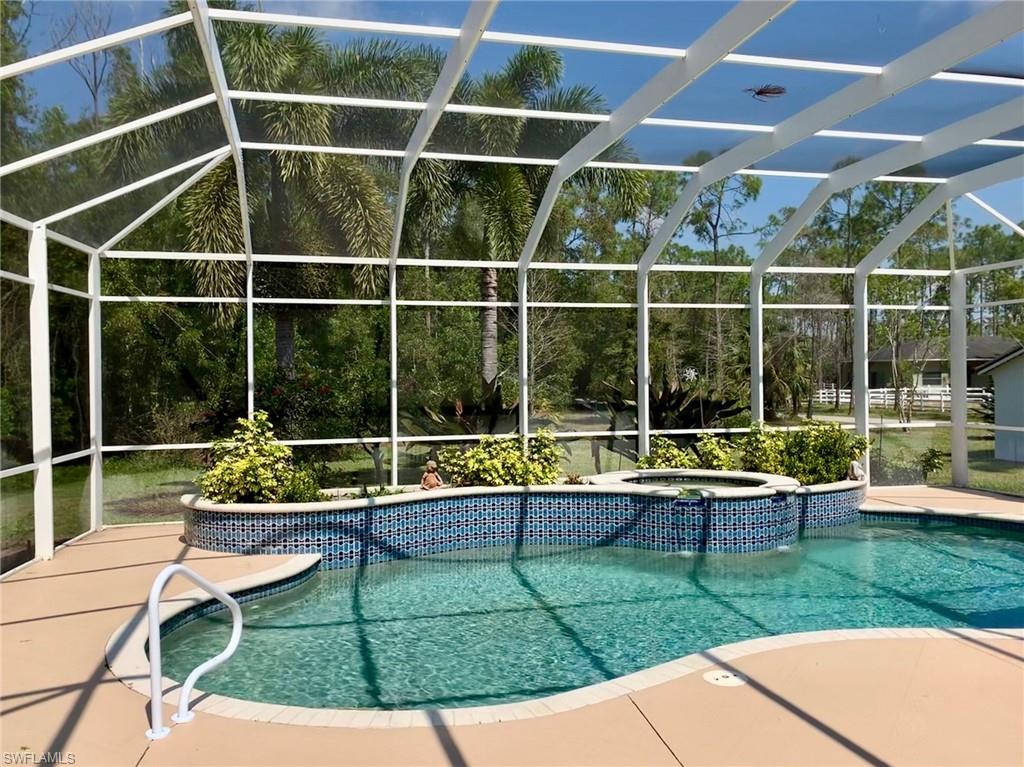 LIVINGSTON WOODS - Residential