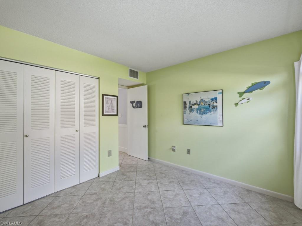 TROPIC SCHOONER APTS - Residential