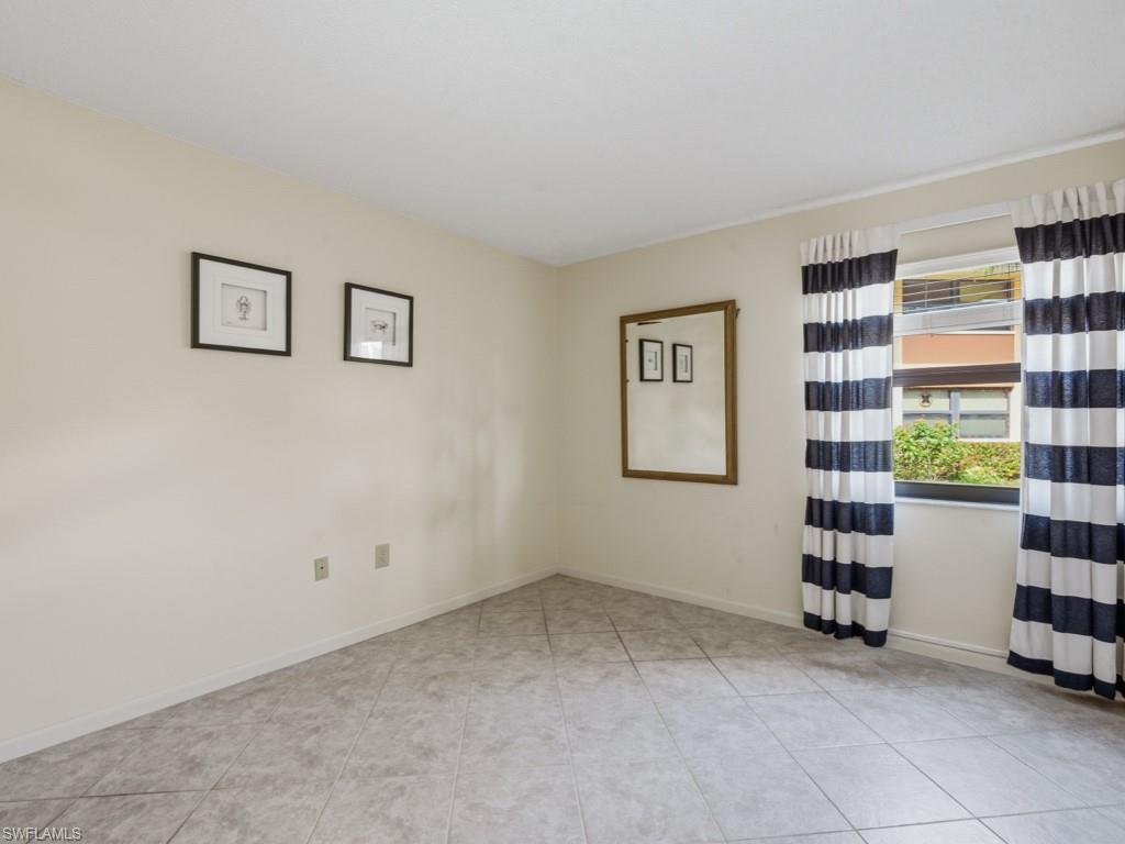 TROPIC SCHOONER APTS - Residential