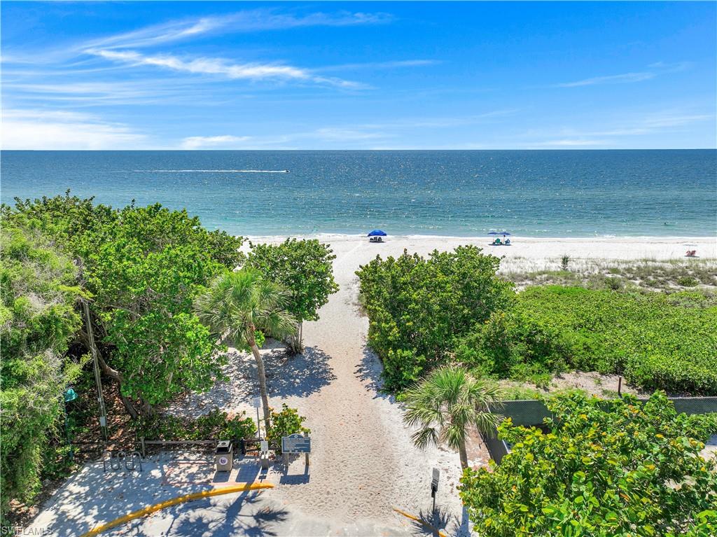 TROPIC SCHOONER APTS - Residential