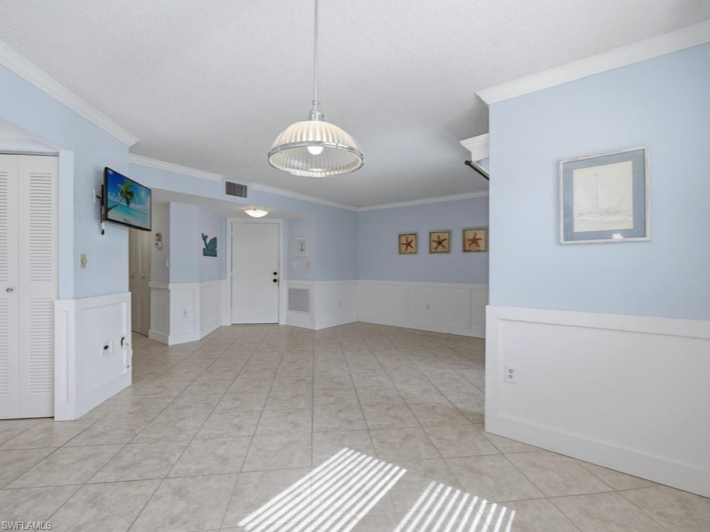 TROPIC SCHOONER APTS - Residential