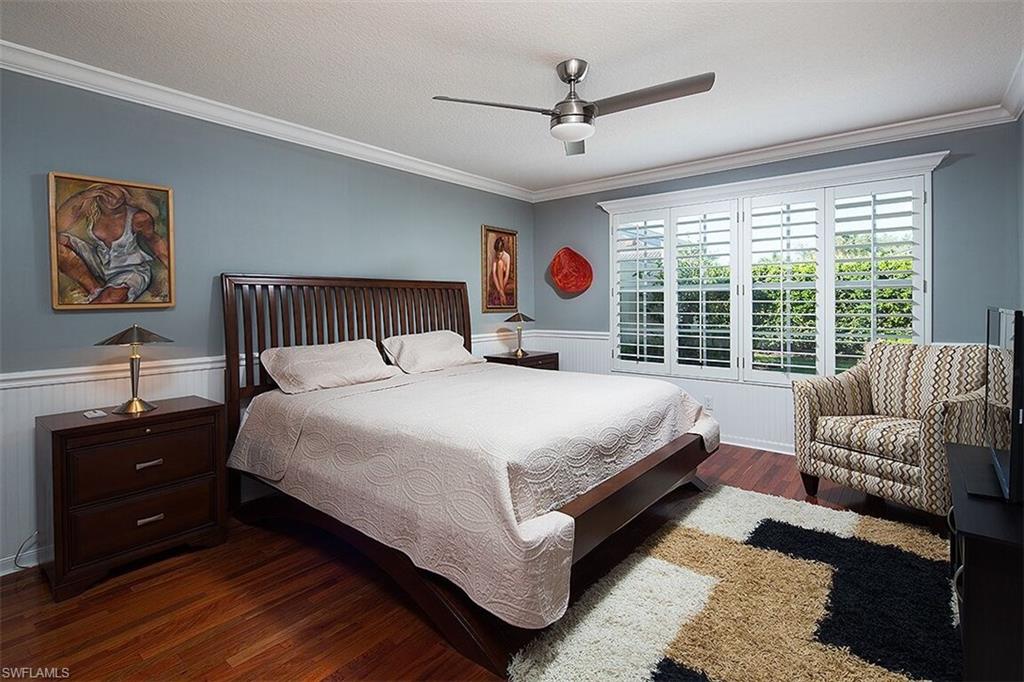 ISLAND WALK - Residential