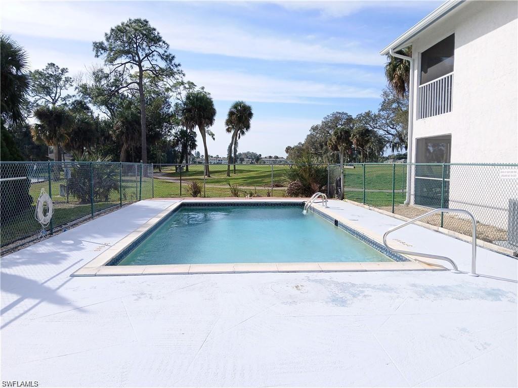 GOLF VIEW MANOR CONDO - Residential