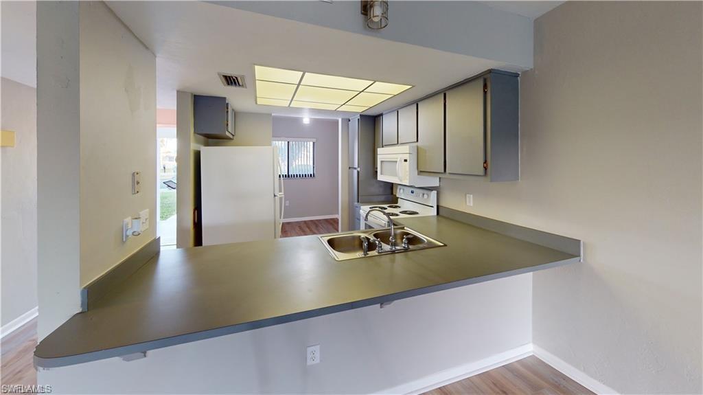 GOLF VIEW MANOR CONDO - Residential