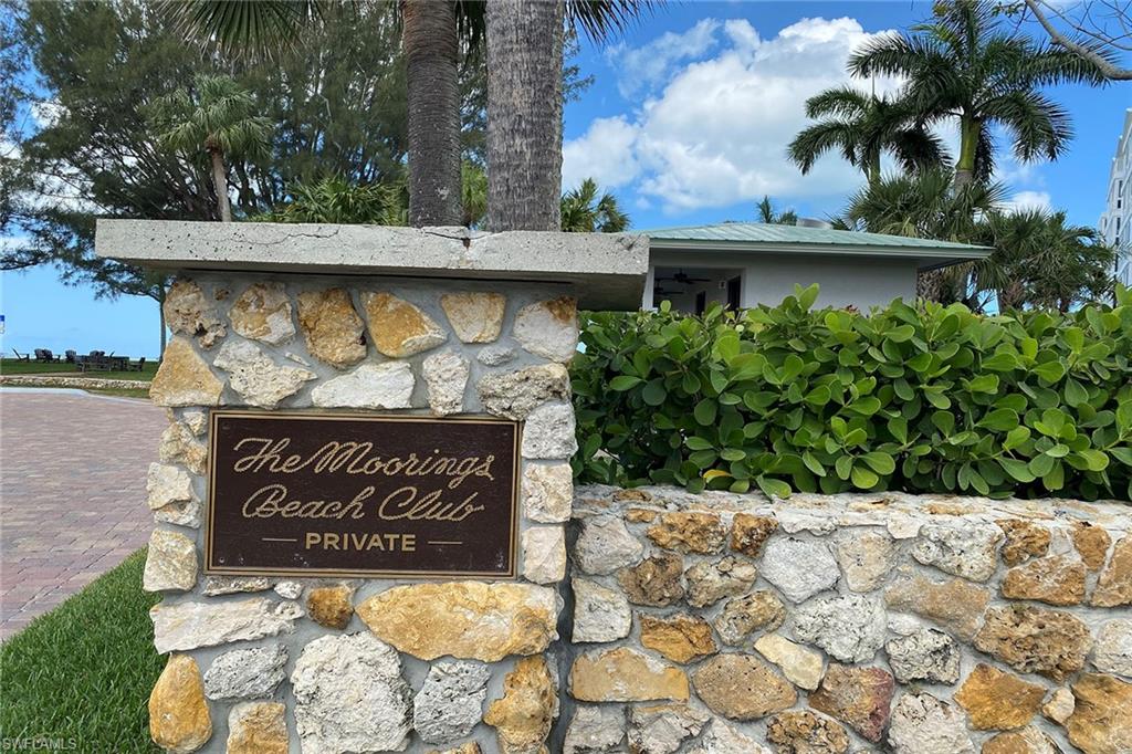 MOORINGS - Residential