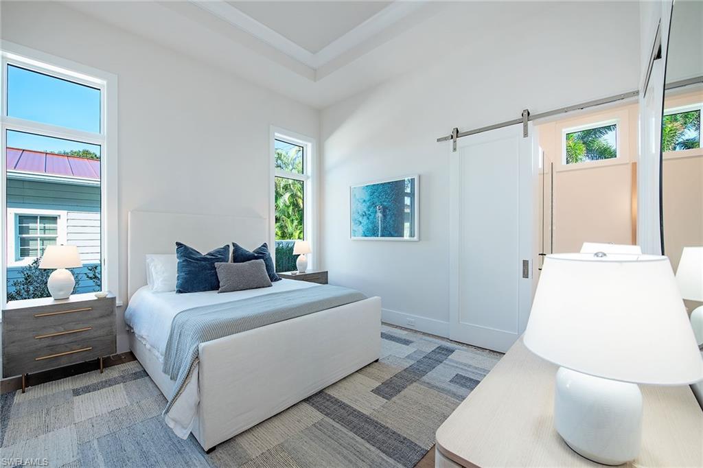 MOORINGS - Residential