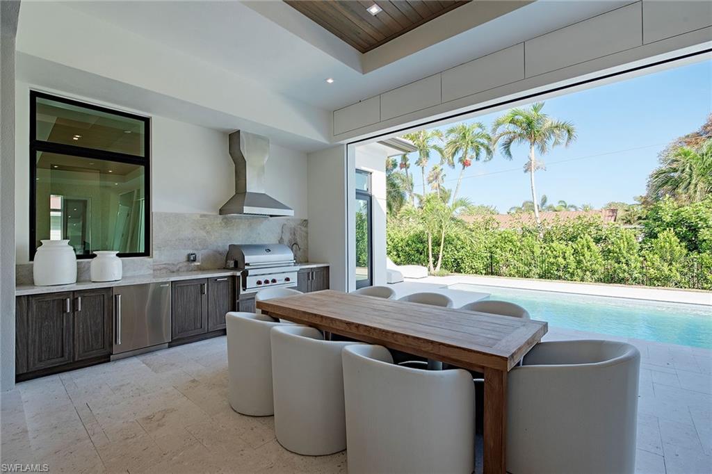 MOORINGS - Residential