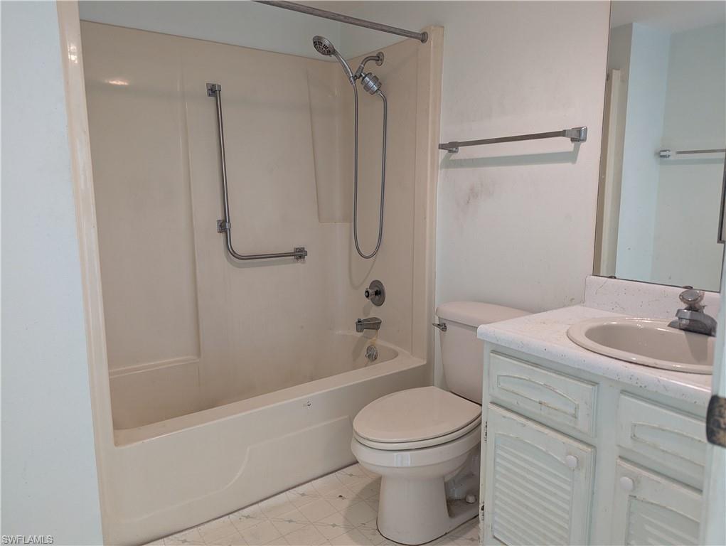 SEVEN LAKES - Residential