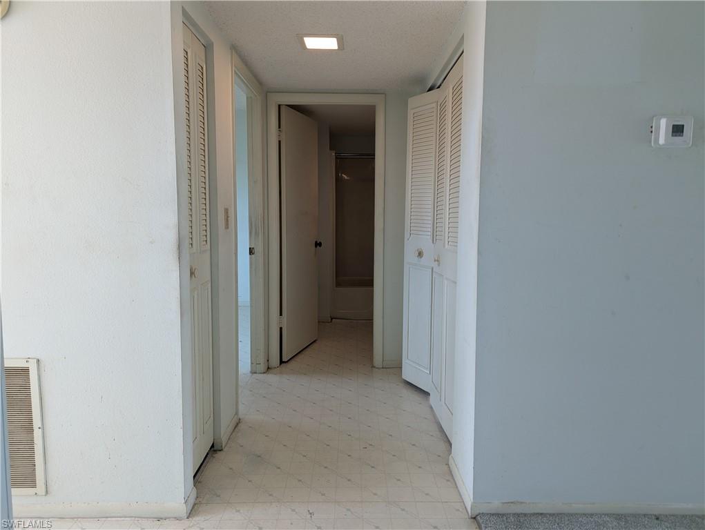 SEVEN LAKES - Residential