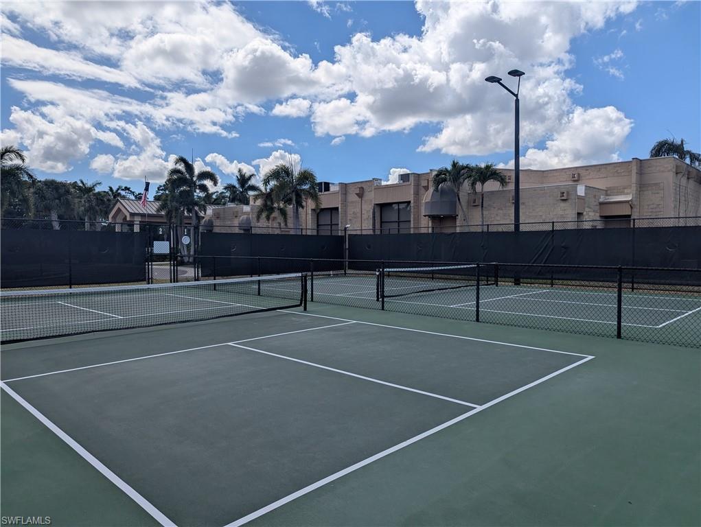 SEVEN LAKES - Residential