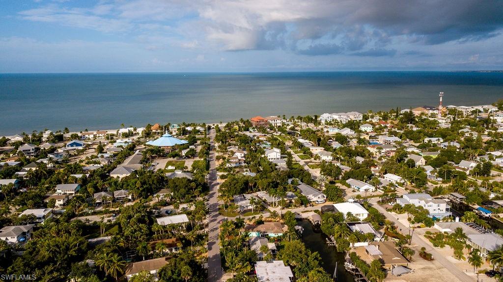 LYNNS HIGHLAND PARK - Residential